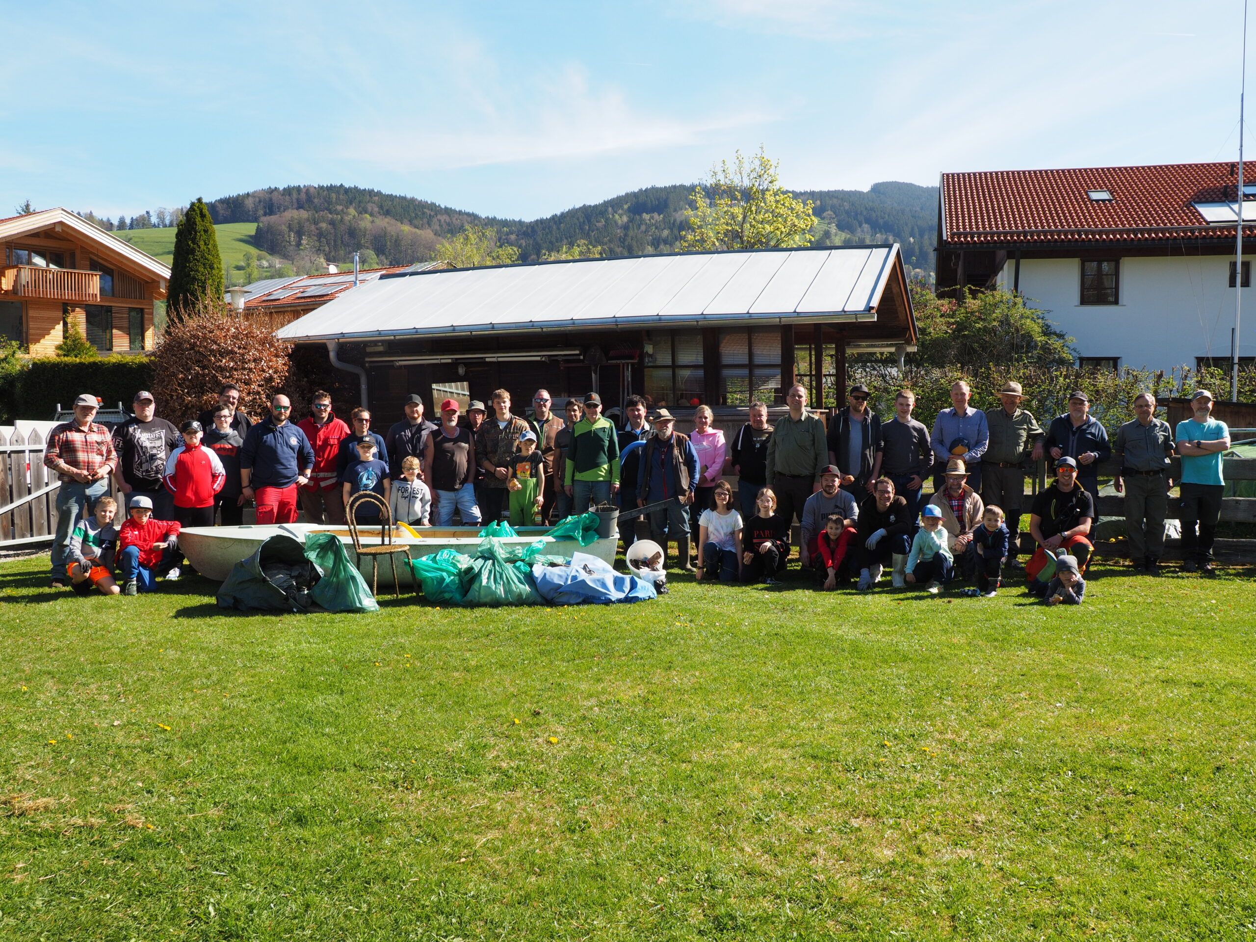 Seeuferreinigung mit dem Fischereiverein Schliersee